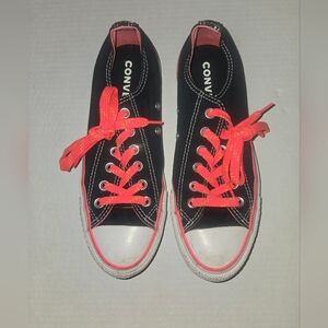 Converse  Sneakers in Black and Neon Pink